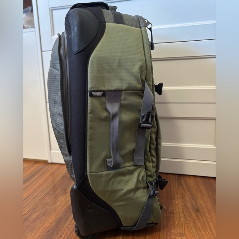 Eagle Creek Olive and Charcoal Travel Backpack - Picture 4 of 10